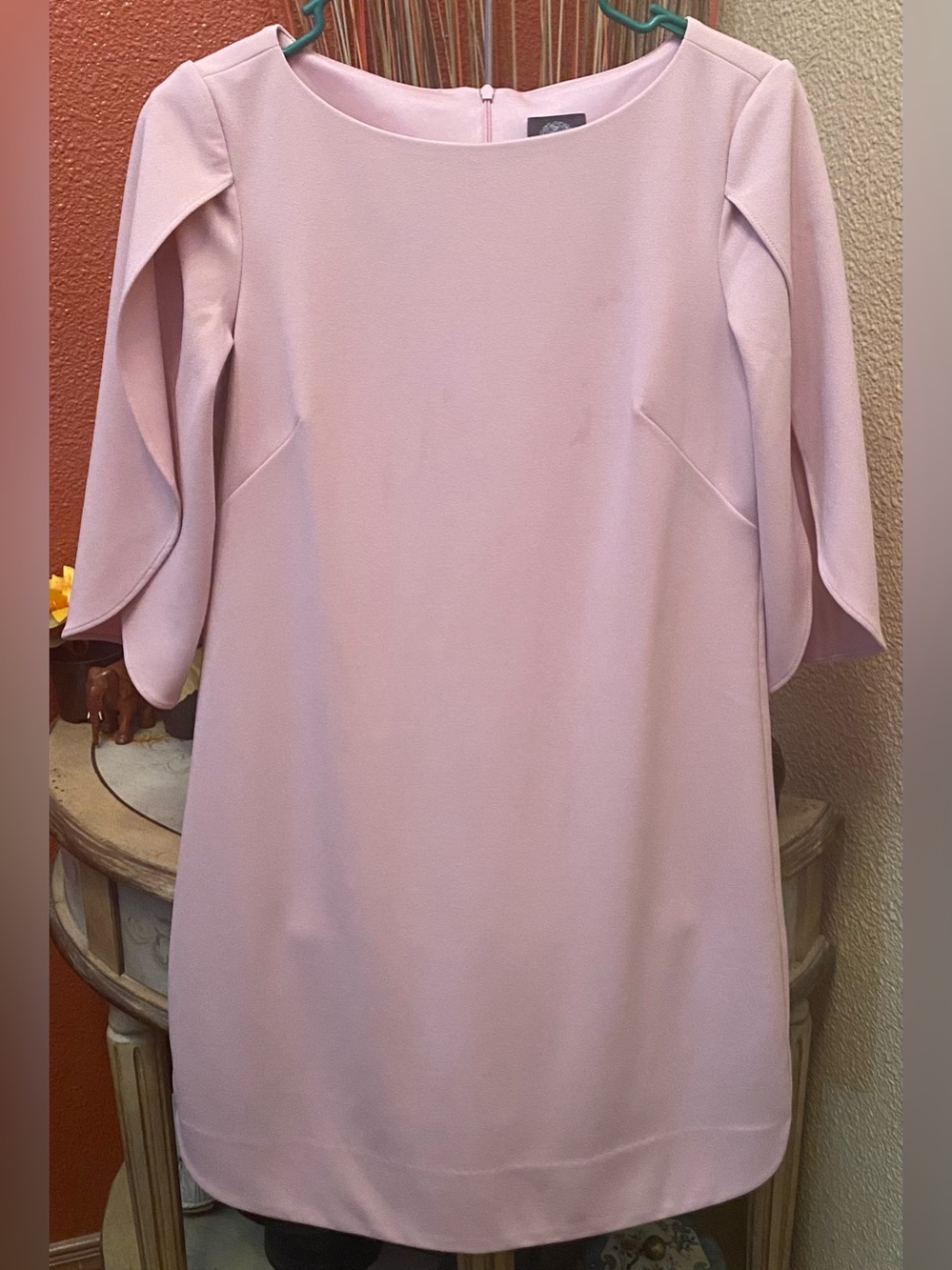 Vince Camuto - EUC - Tulip Sleeve Sheath Dress - Beautiful Amazing Condition - Picture 5 of 11